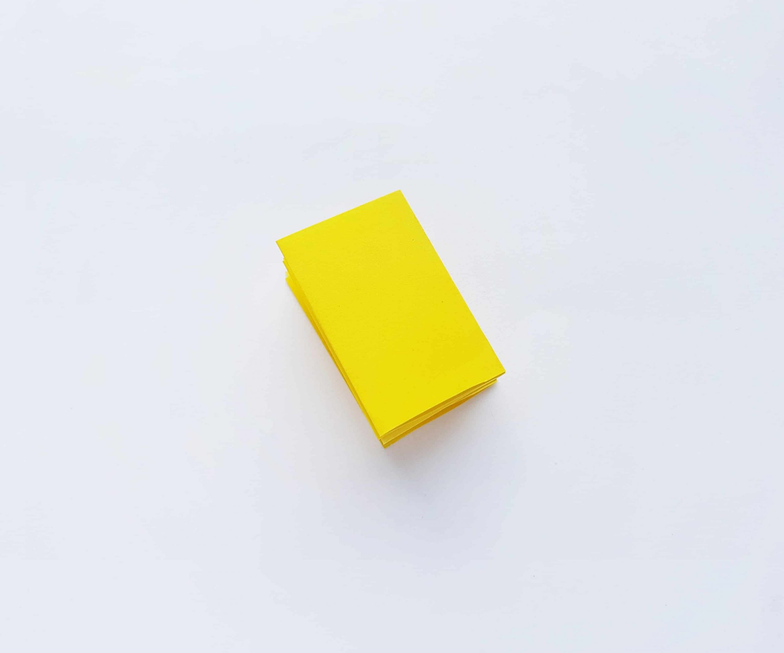 Super cute and simple New Year Craft Firecracker! There's something magical about a new year. Kids will love these super cute firecracker crafts.