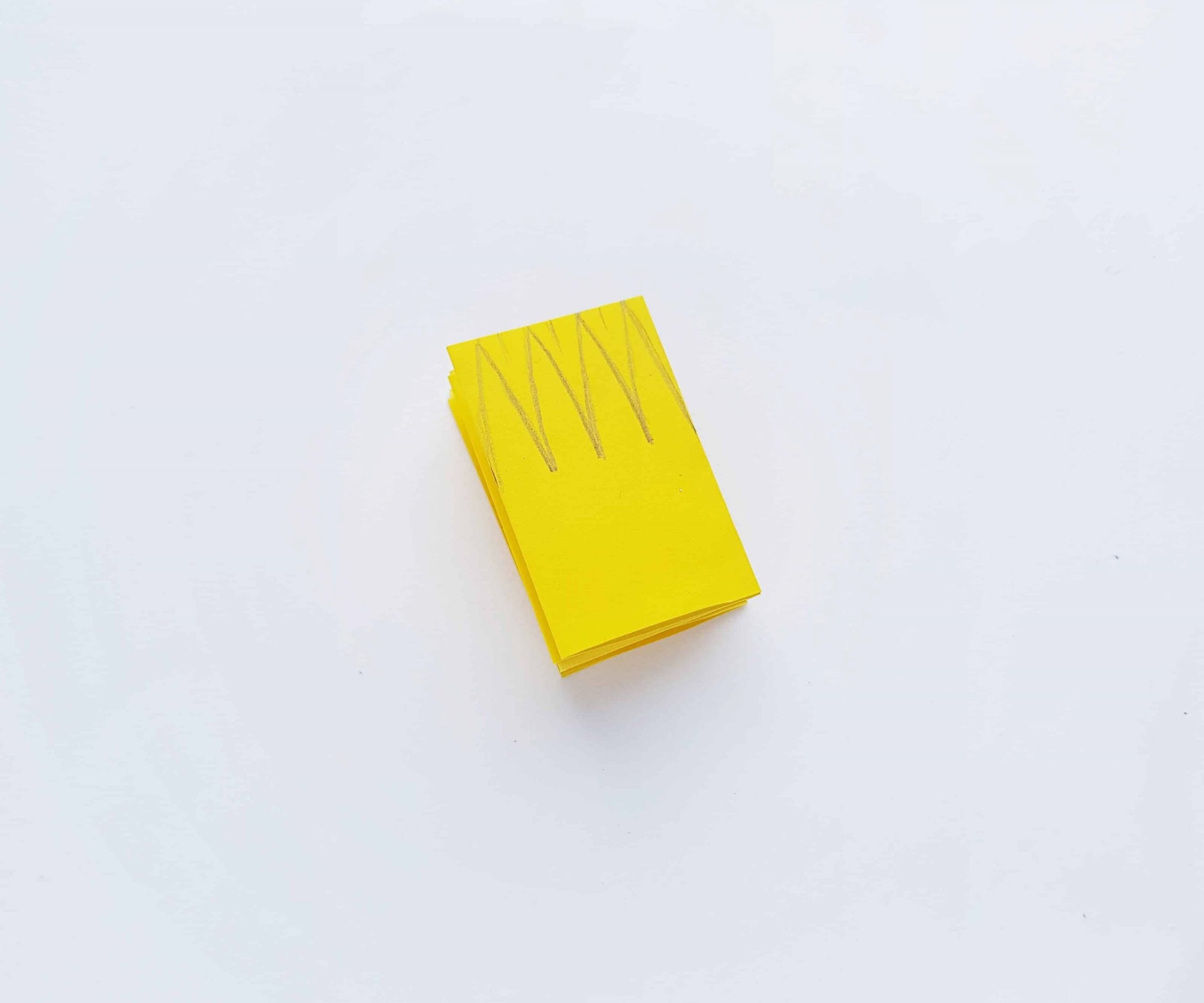 Super cute and simple New Year Craft Firecracker! There's something magical about a new year. Kids will love these super cute firecracker crafts.