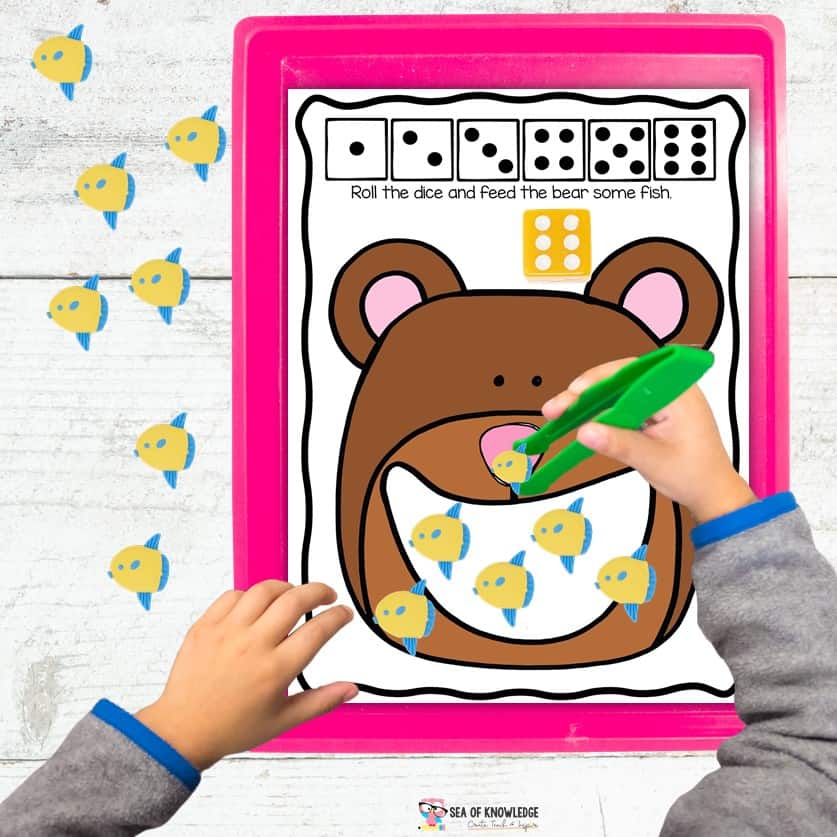 Have fun working on counting, one to one correspondence, subitizing, and more with this engaging and easy to make Roll to feed the bear dice game!