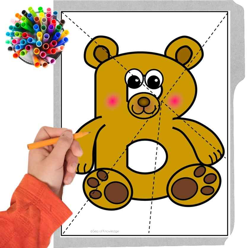 These FREE puzzles  help children develop their letter literacy and vocabulary. These easy prep alphabet puzzle pdf downloads are perfect for preschoolers and kindergarten. 
