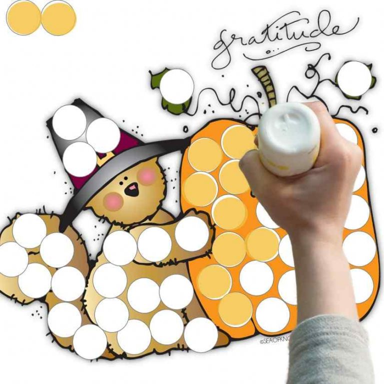 Have you got dot markers on hand? Want to get toddlers and preschoolers working on their fine motor skills? These Thanksgiving Dot Printables are a fun way to work on hand-eye coordination, they are so much fun for little hands.