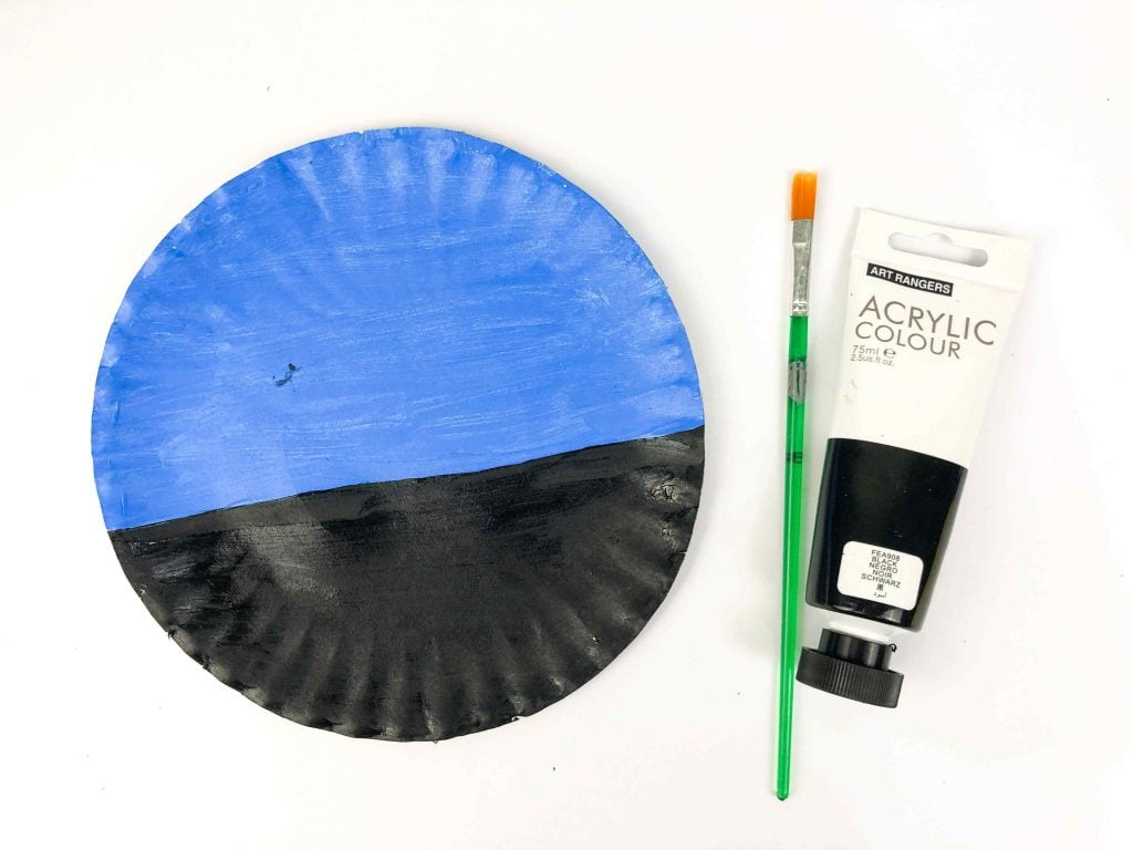 Get ready for an exciting school year with our Step-by-Step Moving Bus Paper Plate Craft! These welcome back to school craft ideas are perfect to engage young learners with a hands-on activity that boosts creativity, fine motor skills, and a sense of belonging. 