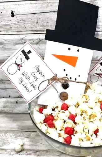 Elevate your gift-giving game with these delightful Snowman Gift Tag Craft! Perfect for teachers and parents, this easy and fun DIY project adds a personal touch to your presents.