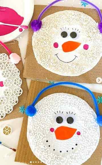 Snow much fun awaits with this Build a Snowman Pom Pom Craft" – the perfect blend of creativity and winter joy!