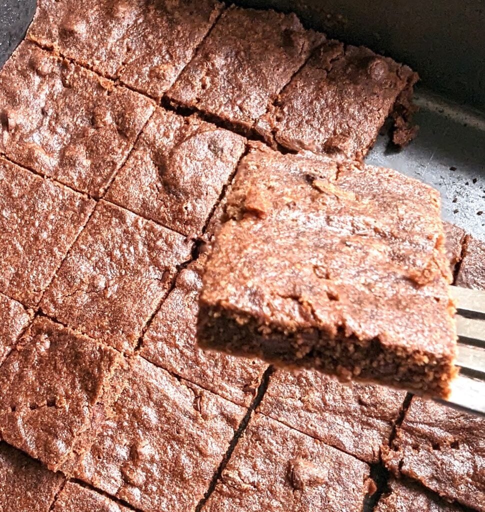 Craving Brownies? Try Our Easy 3 Ingredient Stevia Brownies! (because they’re also fudgy)
