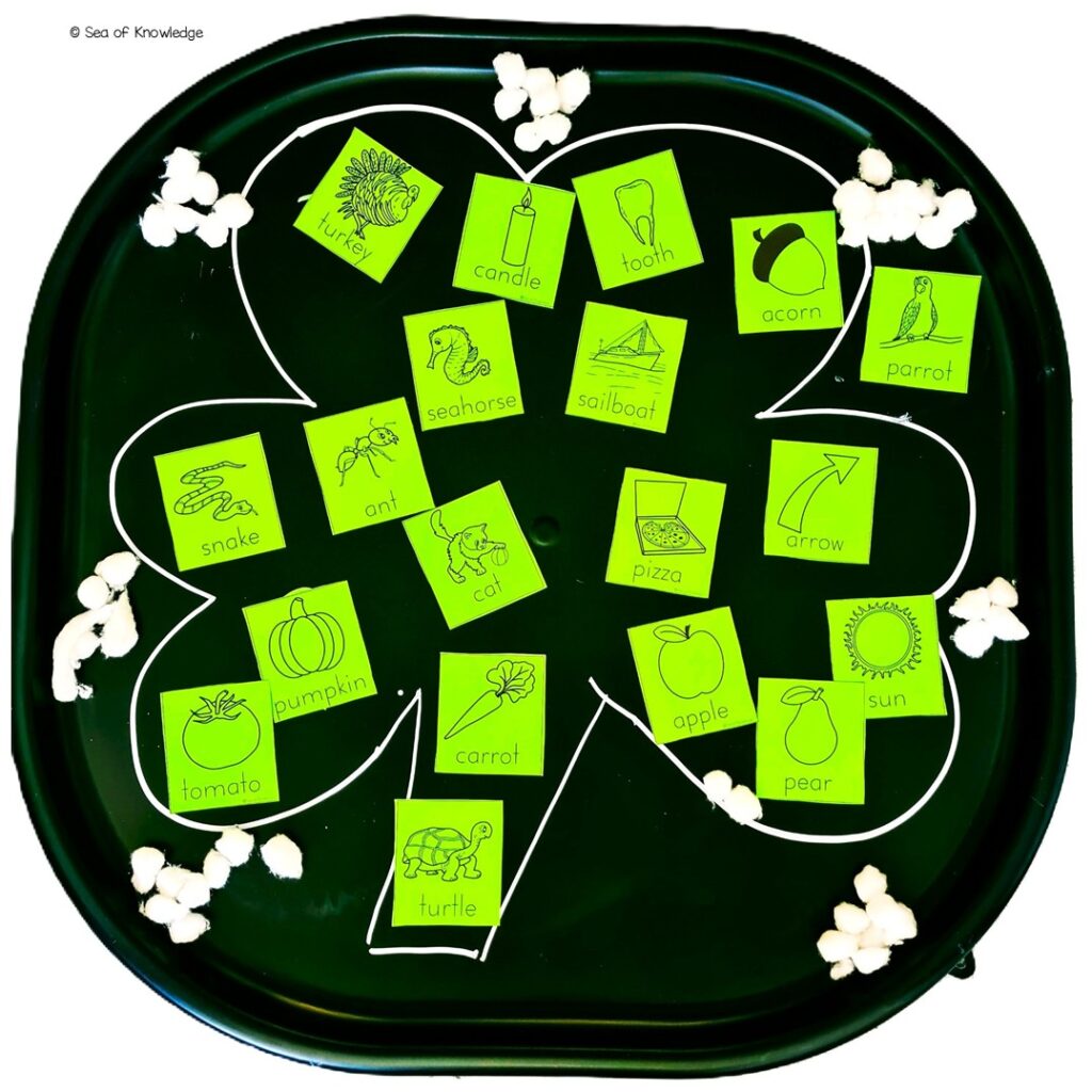 phonics tuff tray ideas