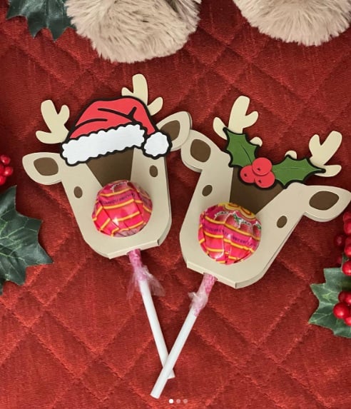 Reindeer lollipop holder craft for a handmade Christmas treat gift
